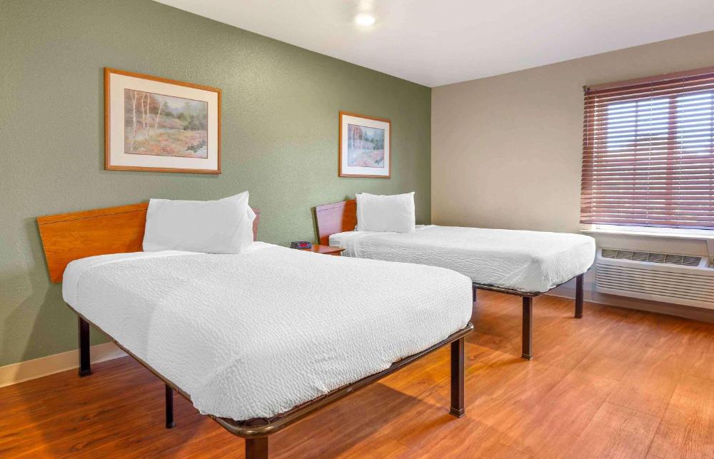 Double Room with Two Double Beds - Non-Smoking interior